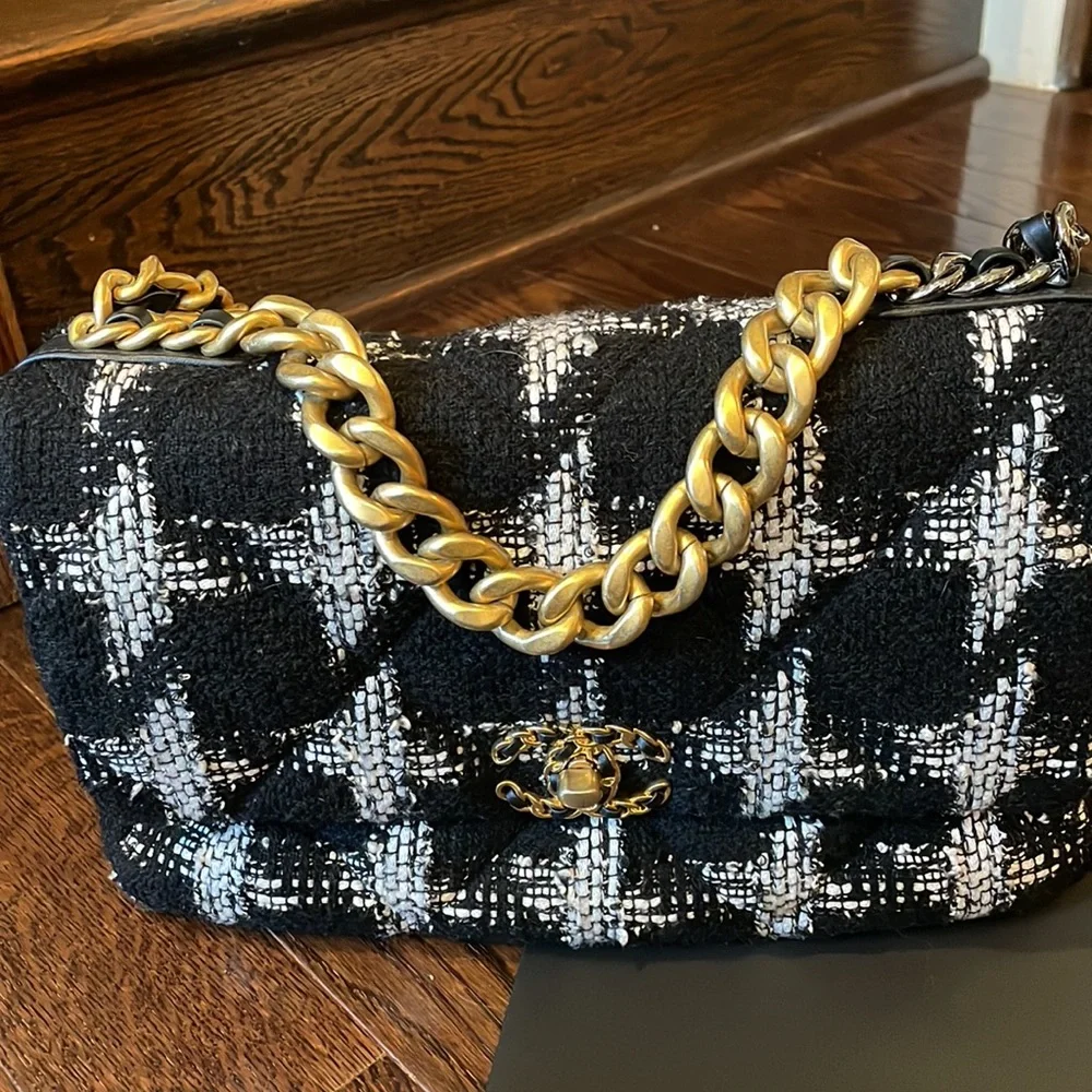 CHANEL 19 flap bag quilted tweed Large - Picture 6 of 12